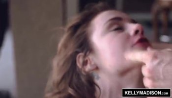 Amazingly buxom woman Chavon Taylor presents real sex for lucky Johnny